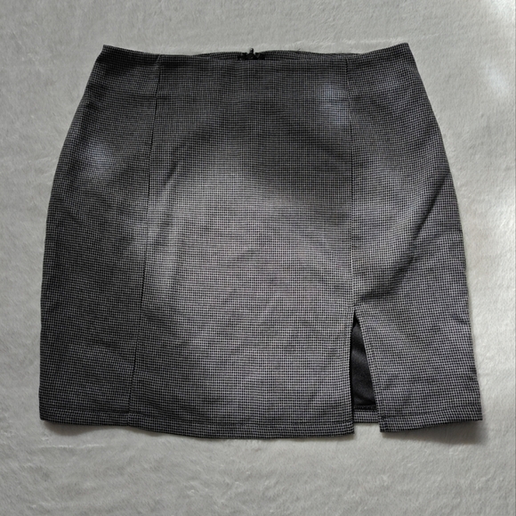 Hey Babe Medium‎ Black And White Grid Print Side Slit Zip Lined Mini Skirt Gray - Picture 2 of 8